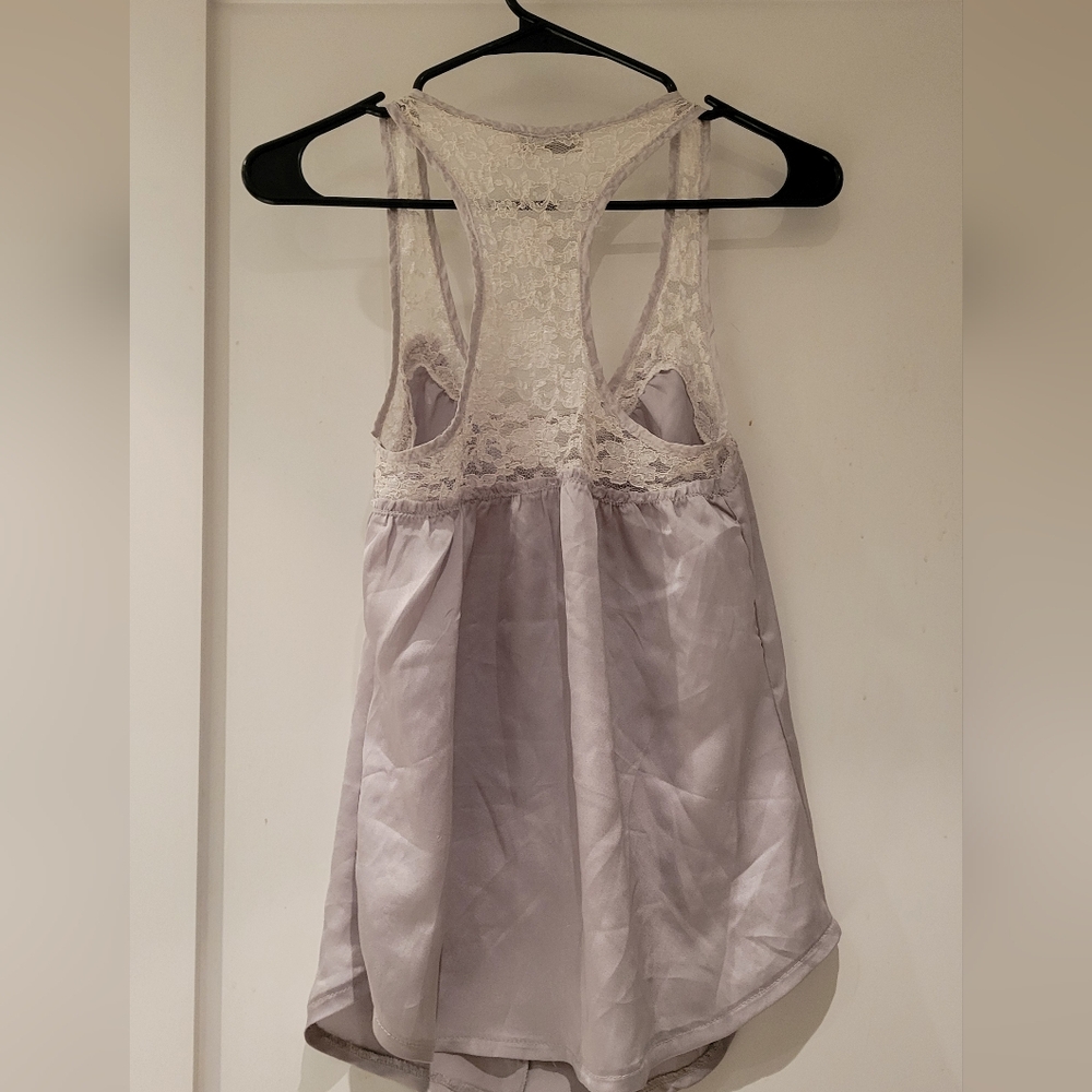 Grey Lace Tank - Picture 2 of 3